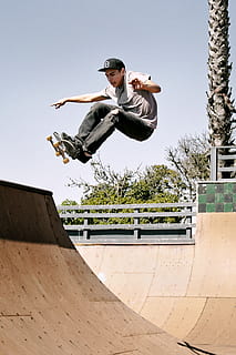 Person Skating on Skateboard Ramp, action, balance, boy, daylight HD wallpaper