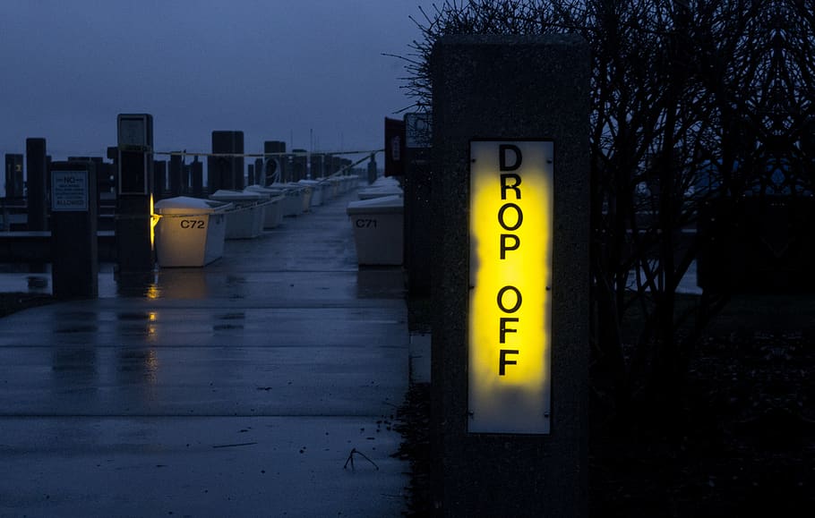 lighted drop off signage, communication, text, night, yellow HD wallpaper
