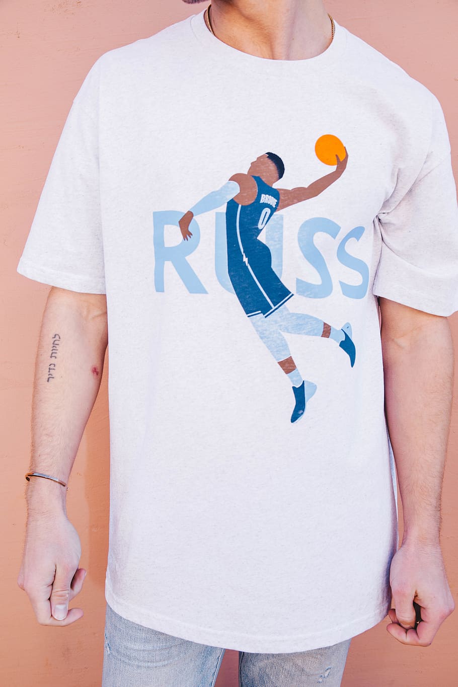 russell westbrook white shirt