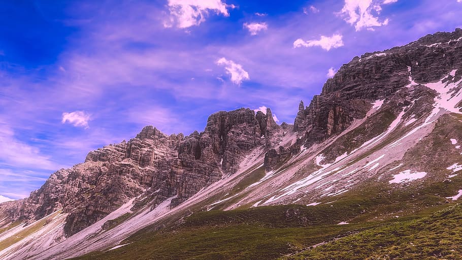 Gray Mountain Under Blue and White Cloudy Sky during Daytime HD wallpaper