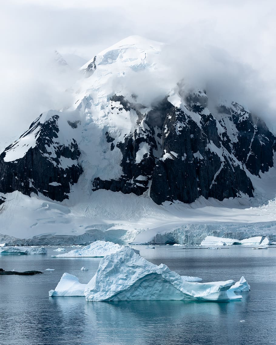 small iceberg beside large iceberg, cold temperature, winter HD wallpaper