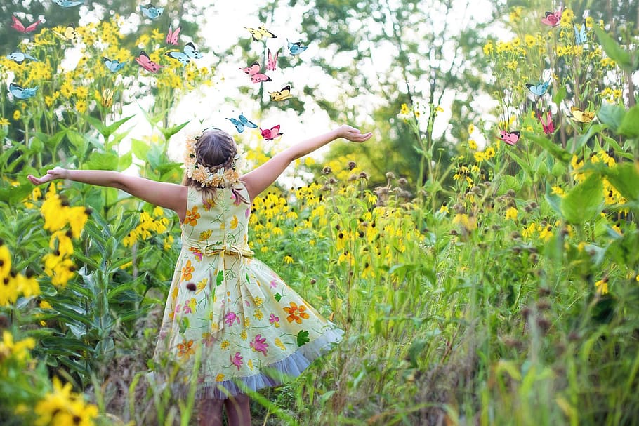 little girl, flowers, summer, butterflies, happy, spring, nature, HD wallpaper