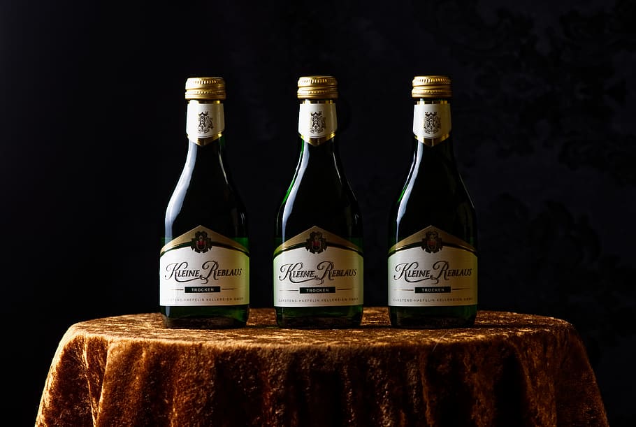 wine, drink, restaurant, weinstube, alcohol, bottles, wines HD wallpaper
