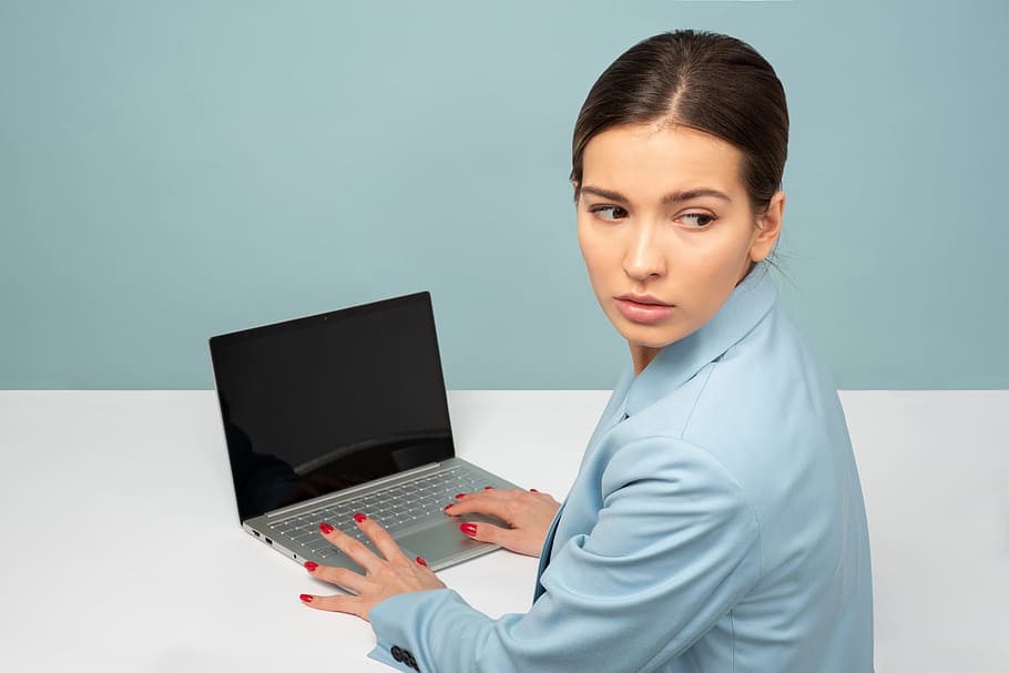Woman Holding Laptop Computer While Facing Backward, attractive HD wallpaper