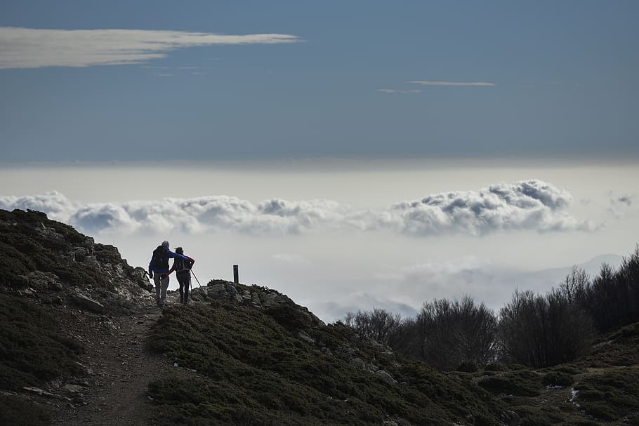people walking beside mountain, gente, sky, leisure activity HD wallpaper