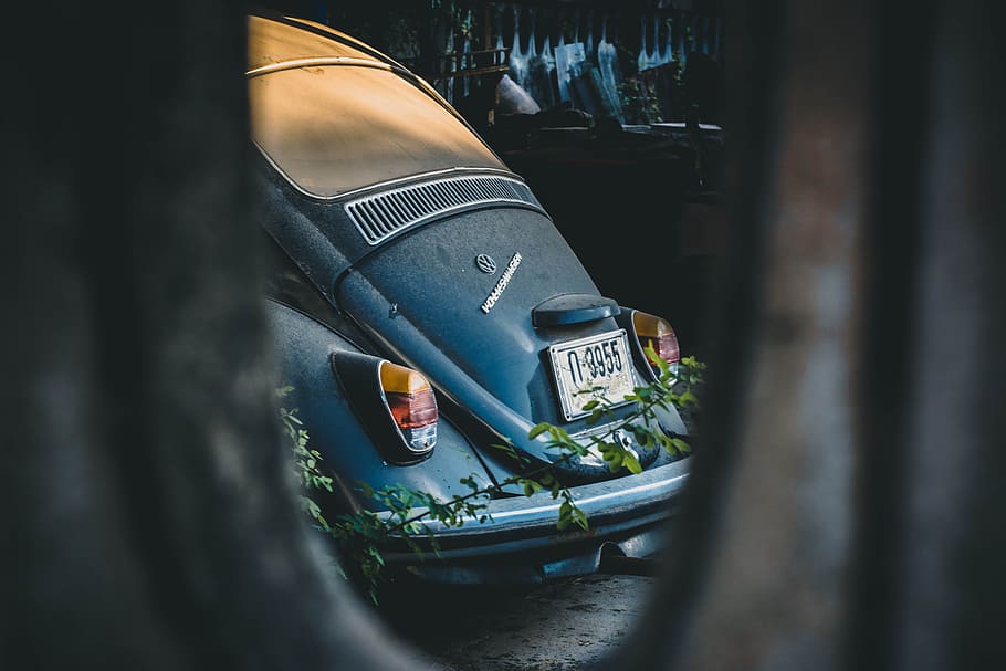 Retro Volkswagen Beetle, one person, human body part, mode of transportation HD wallpaper