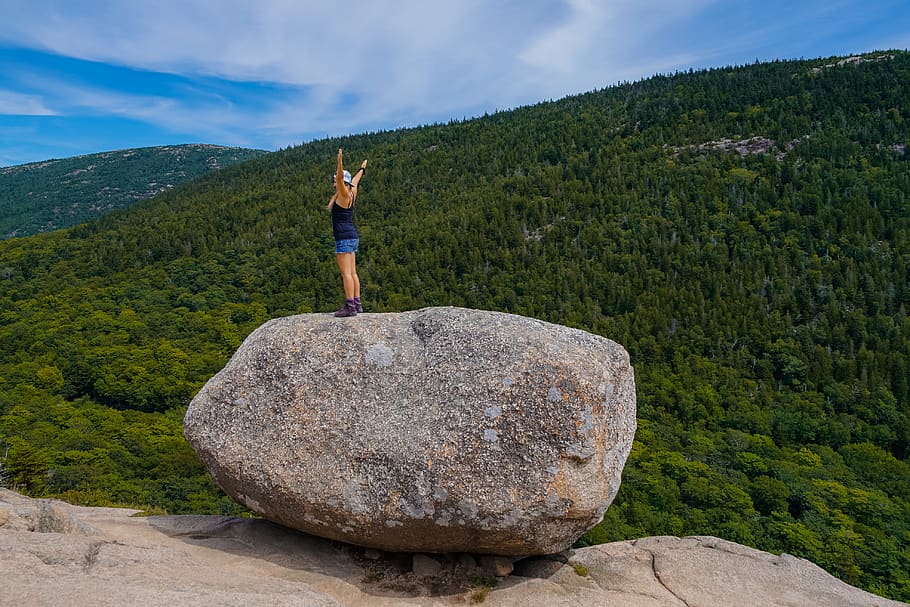 woman standing on rock on mountain, bubble rock overlook, united states, HD wallpaper