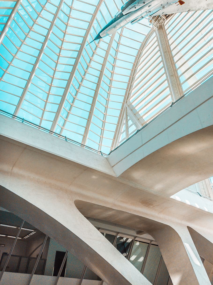 white concrete landmark during daytime, architecture, skylight HD wallpaper