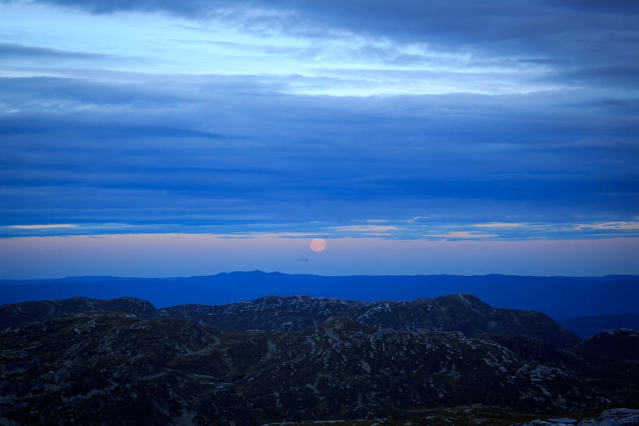norway, clouds, moonrise, mountains, rocks, blue, dusk, horizon HD wallpaper