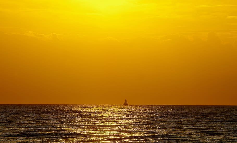 sail, horizon, orange, gloss, water, sea, longing, distant HD wallpaper