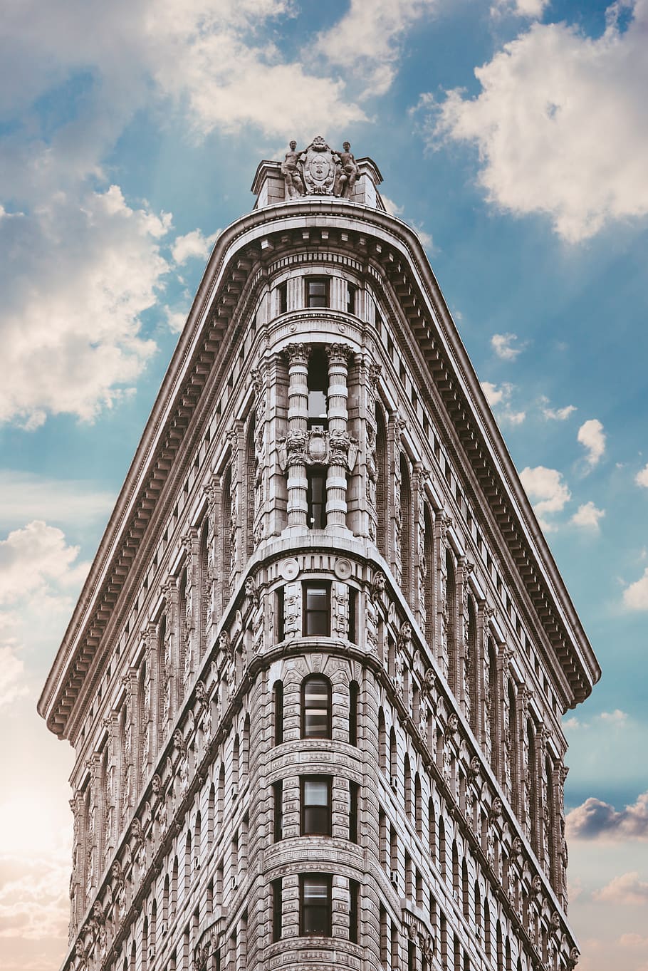 white clothes-iron-shaped building, cloud - sky, architecture HD wallpaper