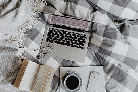 Everything you need to work from your bed, workspace, computer HD wallpaper