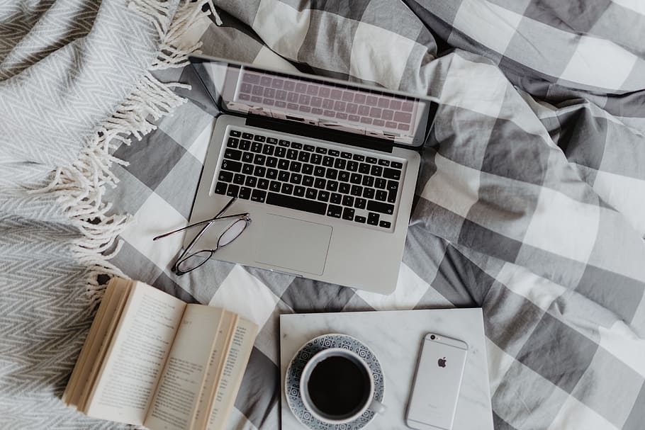 Everything you need to work from your bed, workspace, computer HD wallpaper