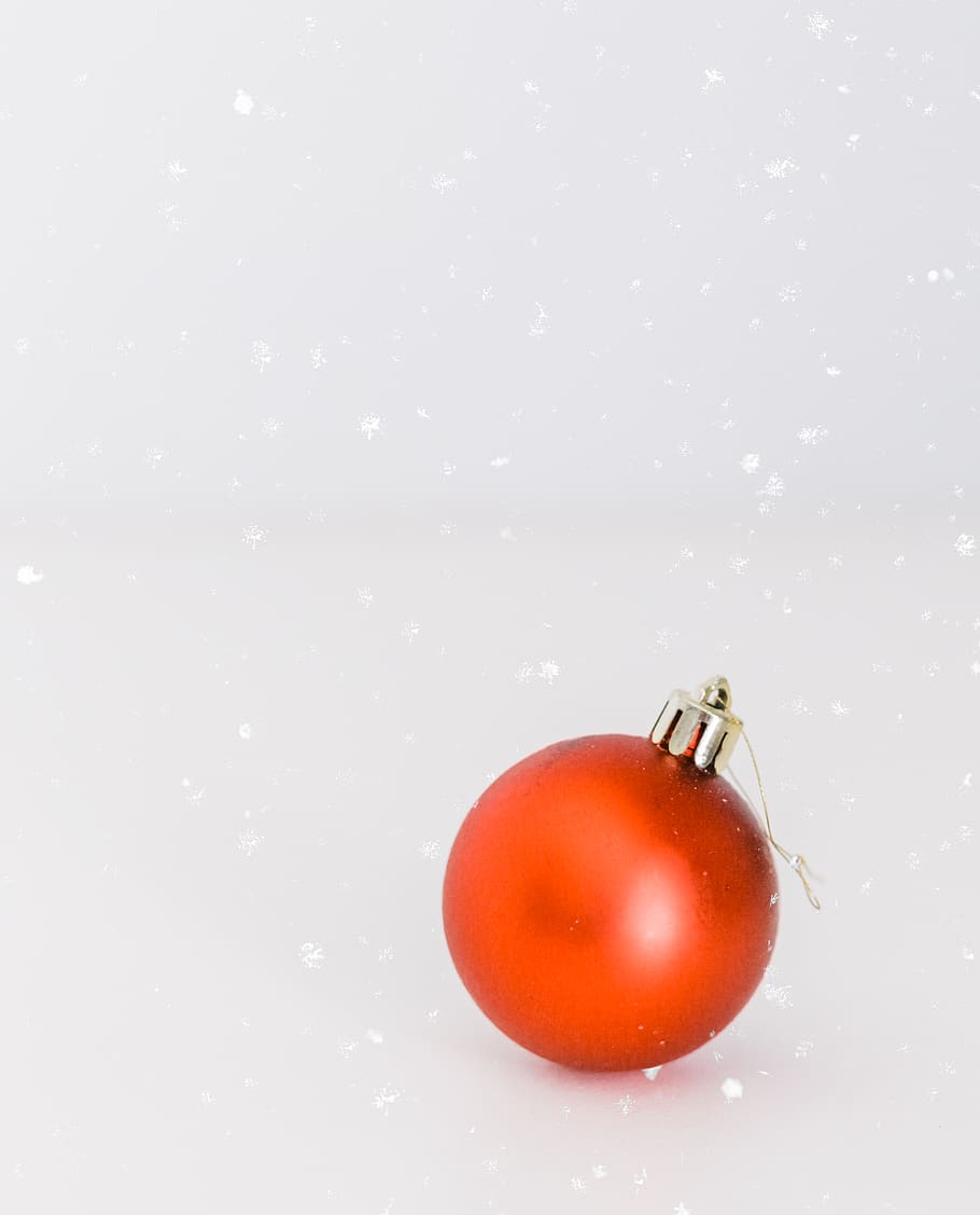 orange bauble ornament, red, tomato, studio shot, food, no people HD wallpaper