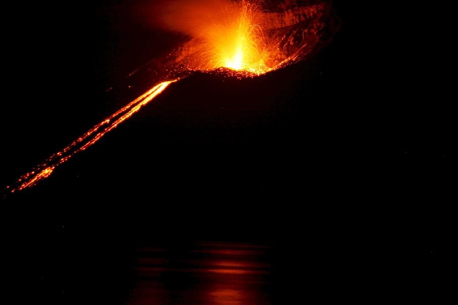 flow, volcano, hot, burning, red, fire, night, no people, heat - temperature HD wallpaper