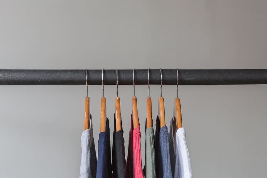 T Shirts Hanging On Rack Photo, Fashion, Clothes, T-Shirts, Planning, HD wallpaper