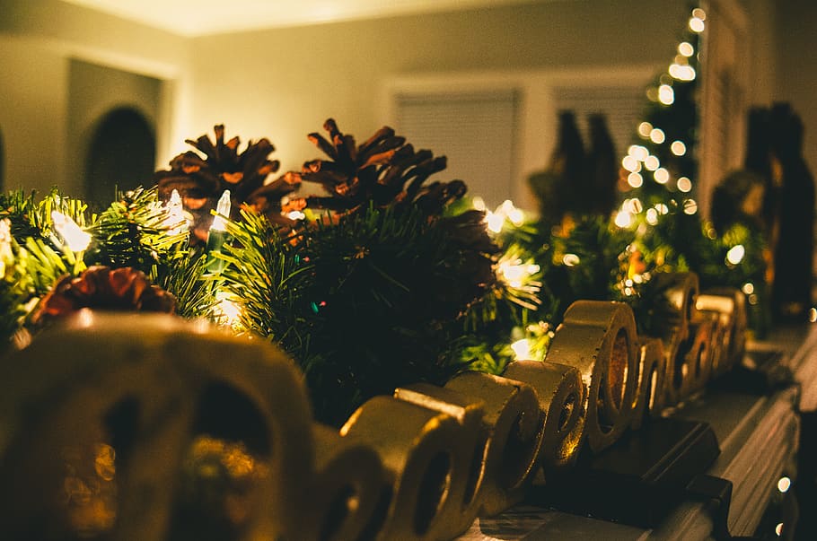 pine cone, decor, decorate, decorated, decorating, festive HD wallpaper
