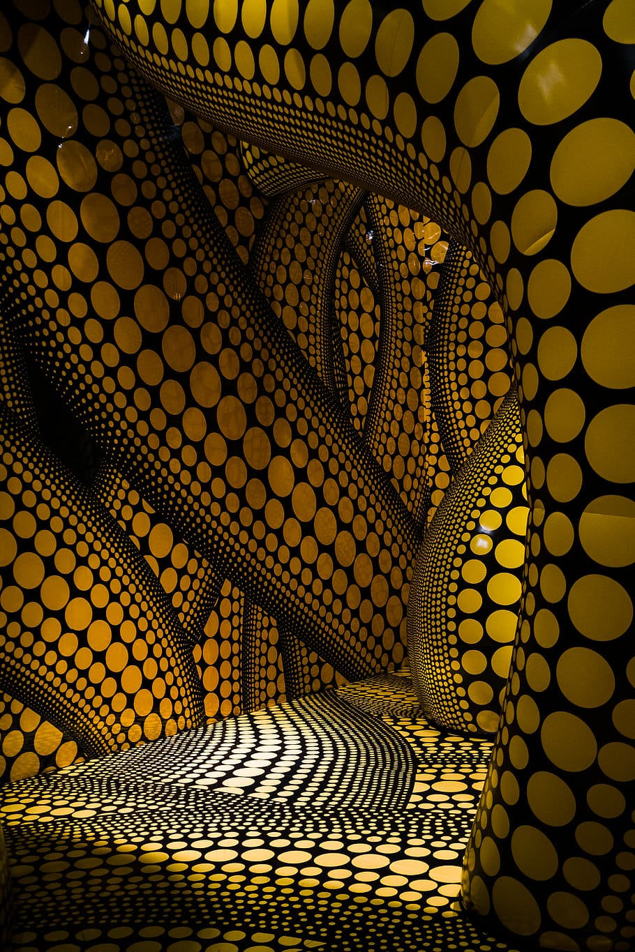 back and yellow pattern, indoors, architecture, built structure HD wallpaper