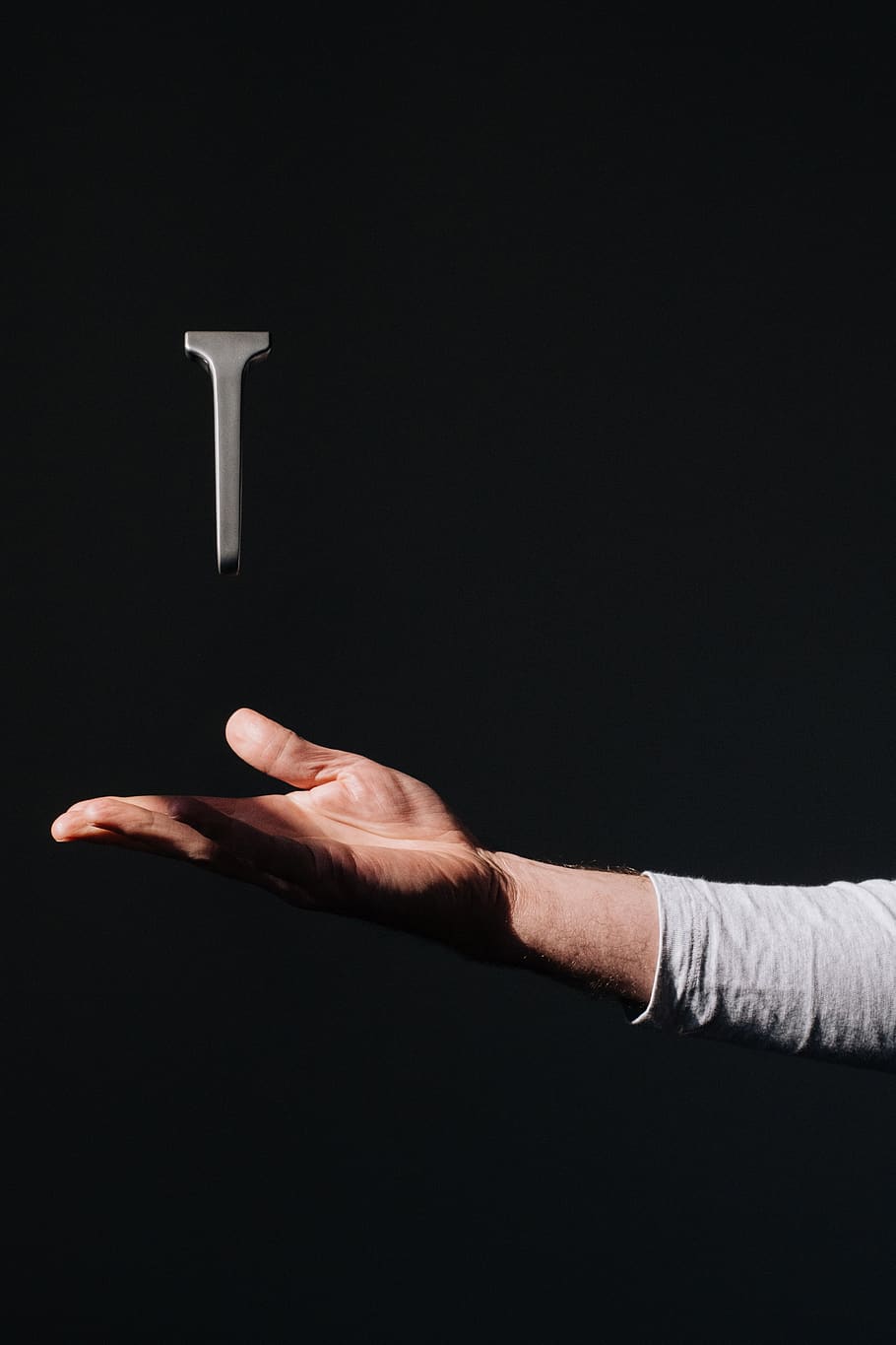 person's hand, human hand, human body part, studio shot, one person HD wallpaper