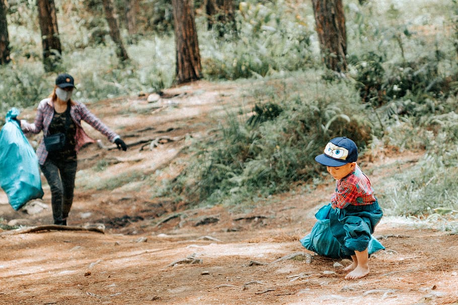 Toddler Carrying Blue Sack Outdoors, active, boy, caps, child HD wallpaper