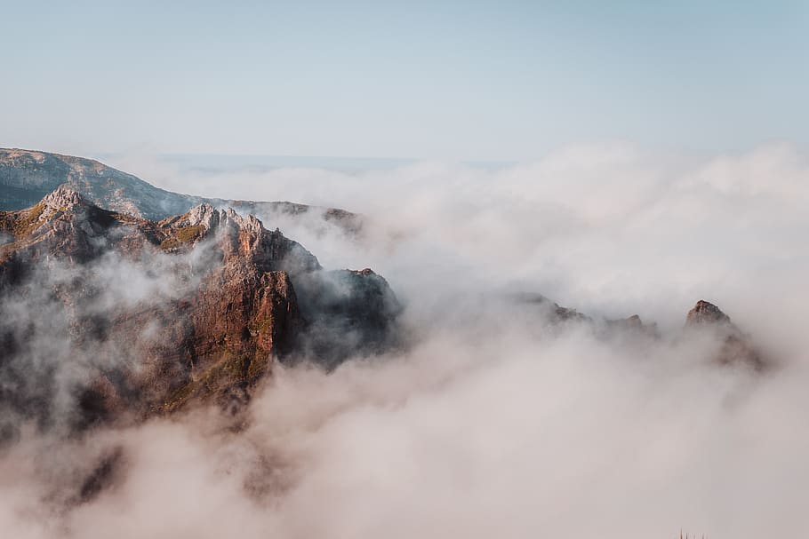 mountain with clouds during daytime, beauty in nature, sky, smoke - physical structure HD wallpaper