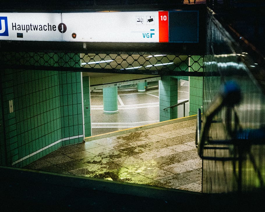 empty hallway, train station, vehicle, terminal, transportation HD wallpaper