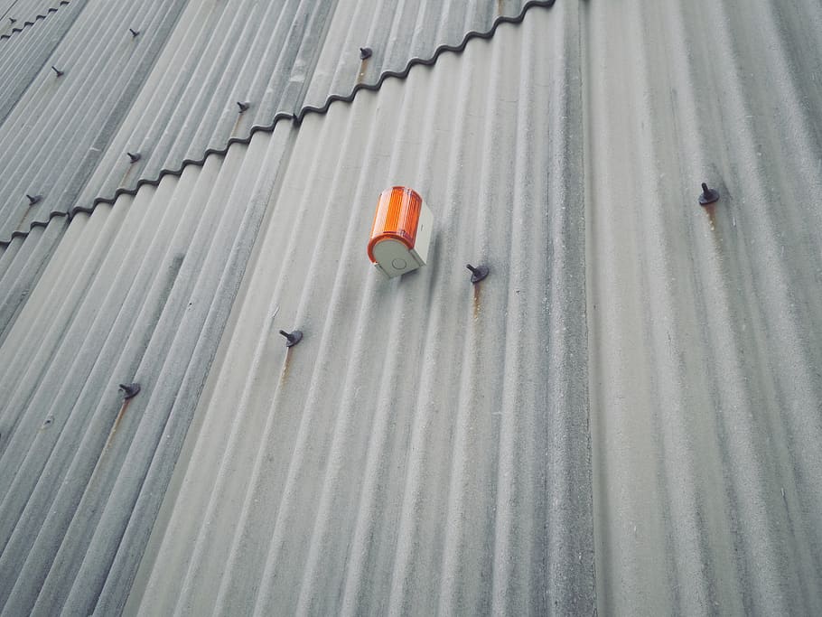 orange, light, wall, metal, sheet, stand, out, unique, mur HD wallpaper