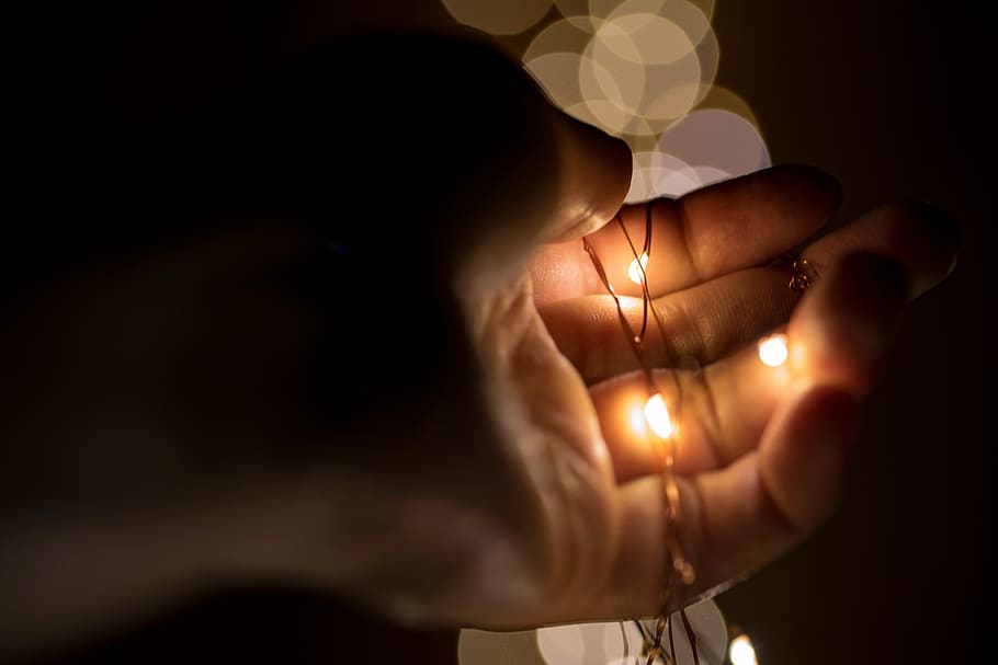 dark, hand, christmas, light, holiday, season, human hand, human body part HD wallpaper