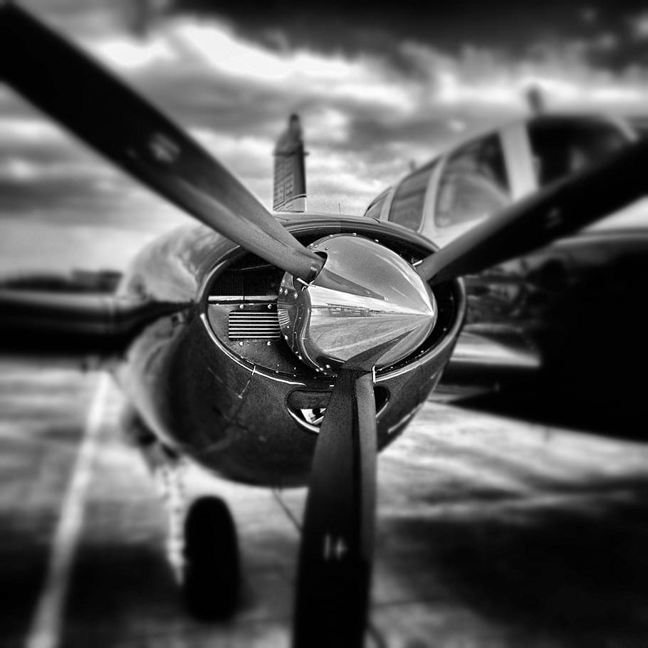 black 3-blade propeller, focus on foreground, no people, close-up HD wallpaper