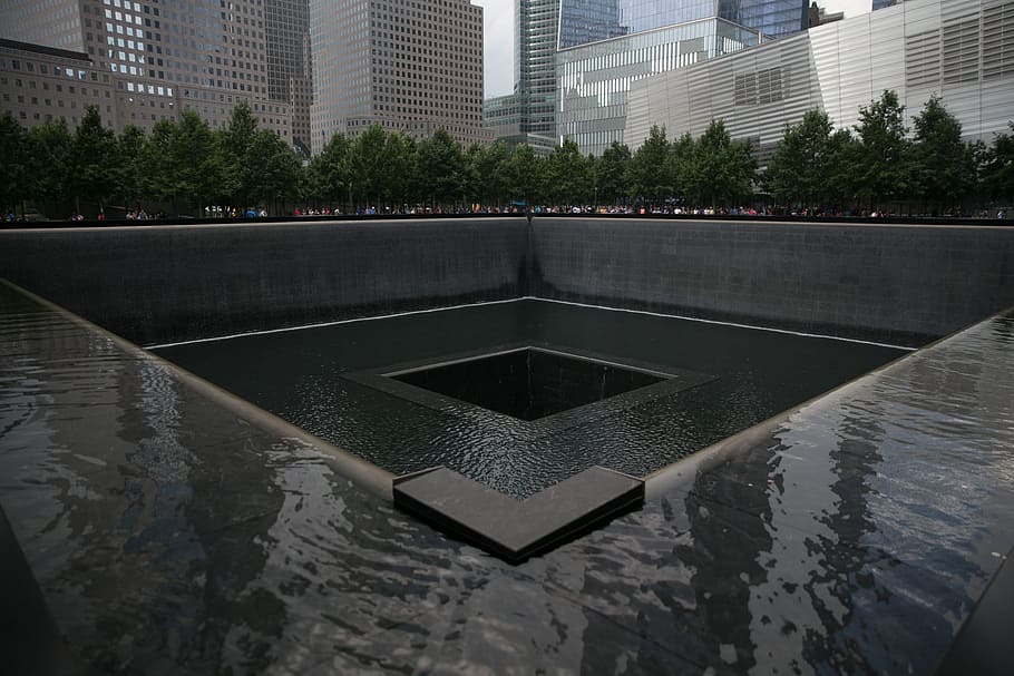 Corner view of fountain at September 11 Memorial & Museum, New York HD wallpaper