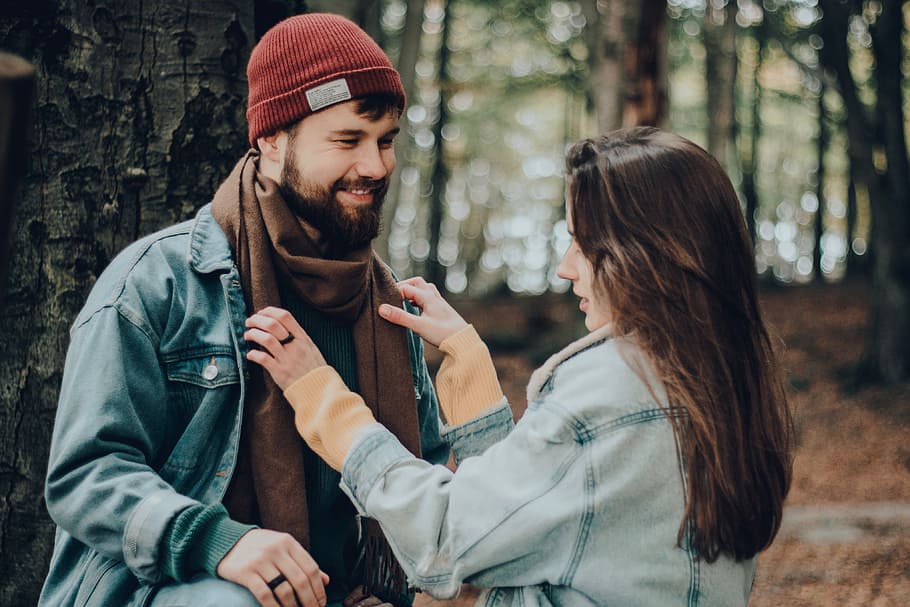 forest, couple, fall, love, embrace, tree, portait, denim, park HD wallpaper