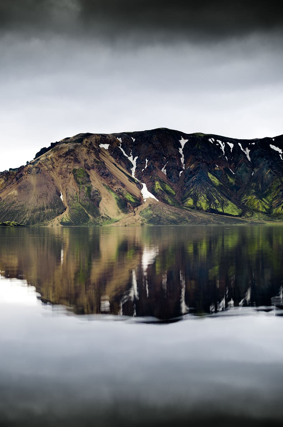 lake and mountain, hillspeak, dark, storm, sky, cloud, ripple HD wallpaper
