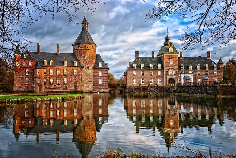castle, moated castle, middle ages, architecture, building HD wallpaper