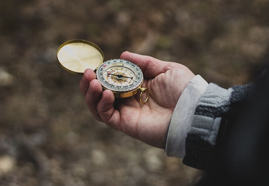 compass, metal, hand, palm, travel, outdoor, human hand, holding HD wallpaper