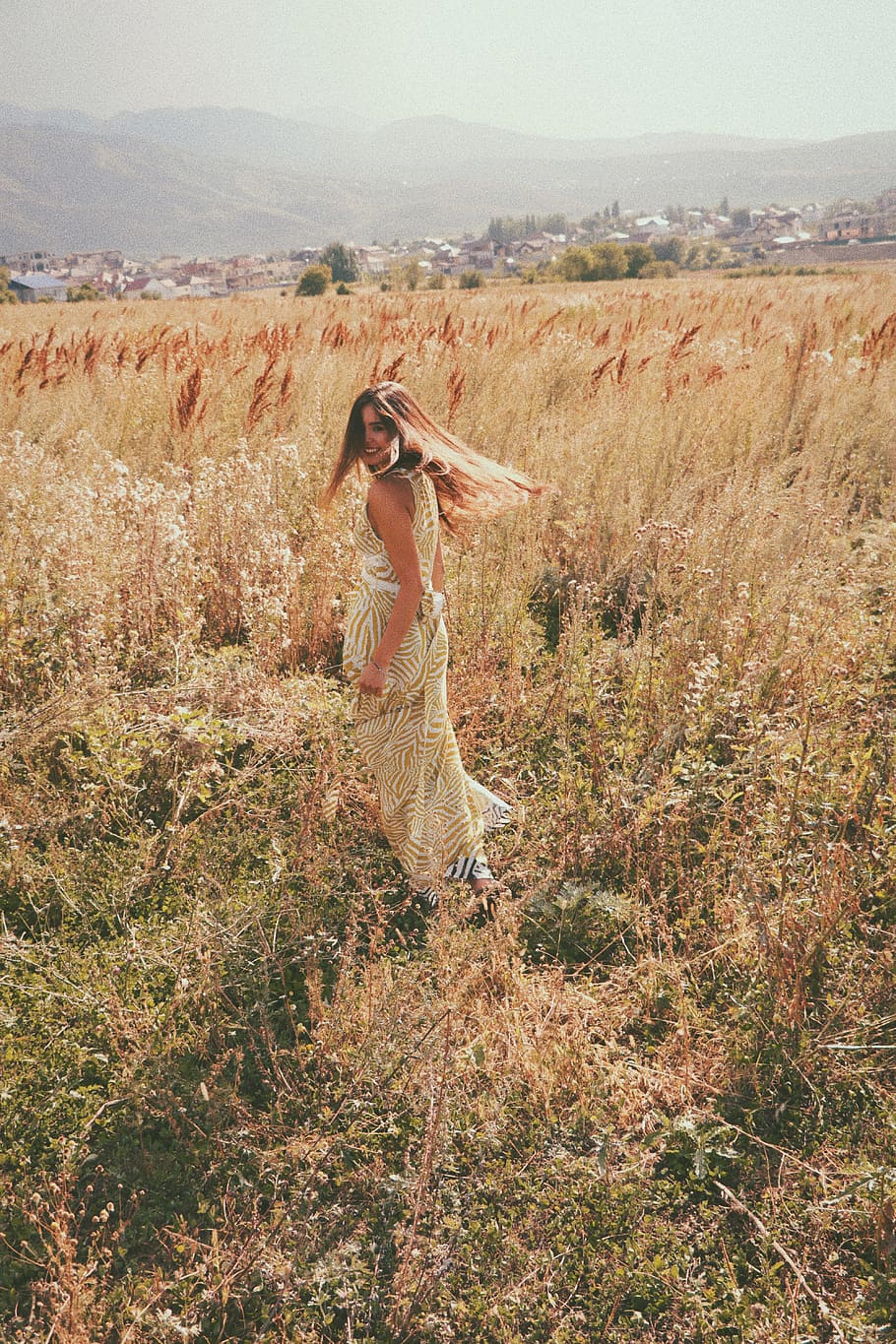 woman in white dress on green green field, nature, beauty, fun HD wallpaper