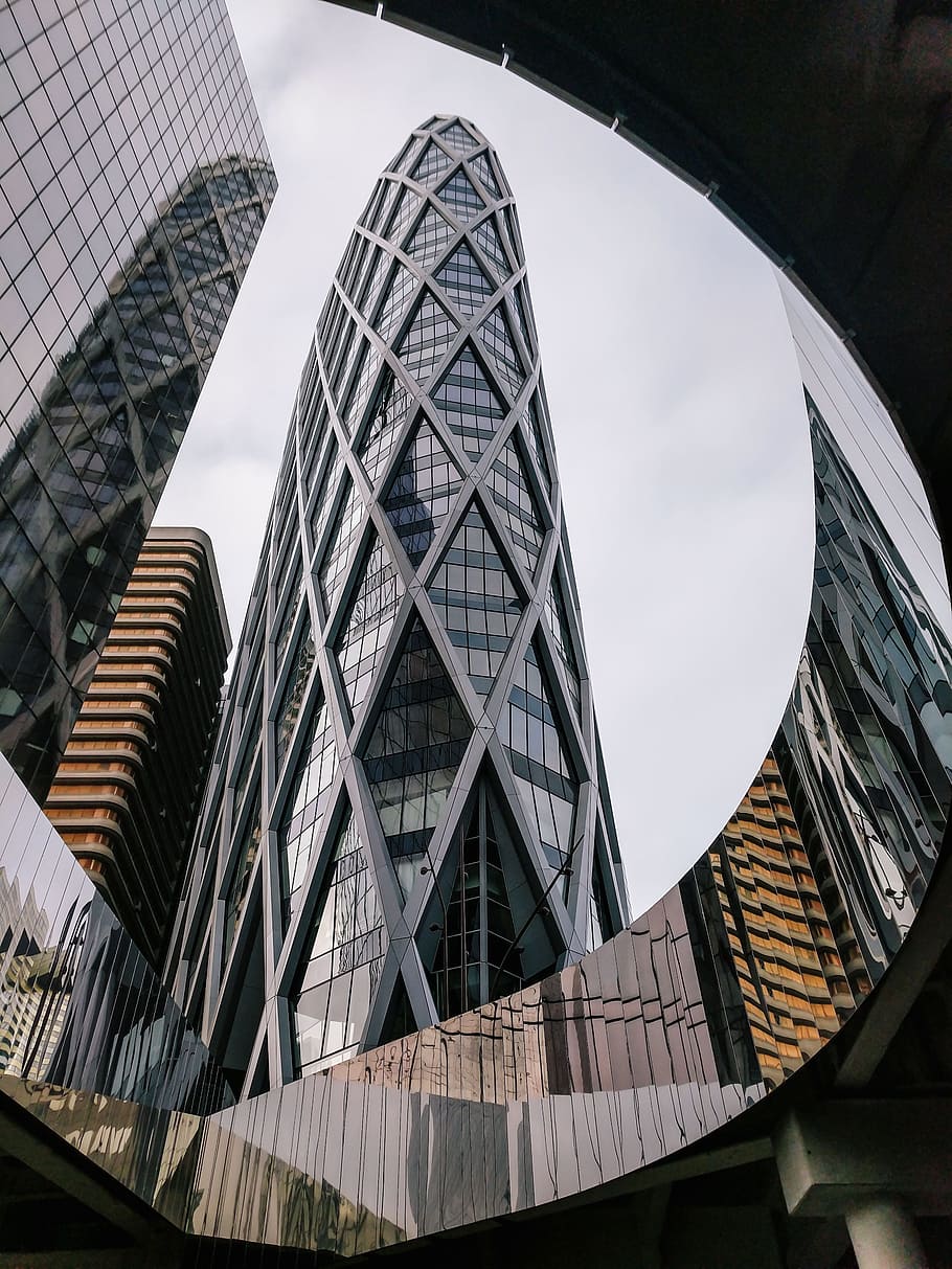 high-rise building in city during daytime, skyscraper, spiral HD wallpaper