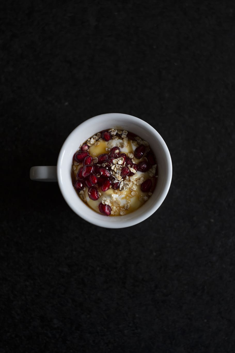 Red Beans on White Ceramic Mug, ceramic cup, cuisine, delicious HD wallpaper