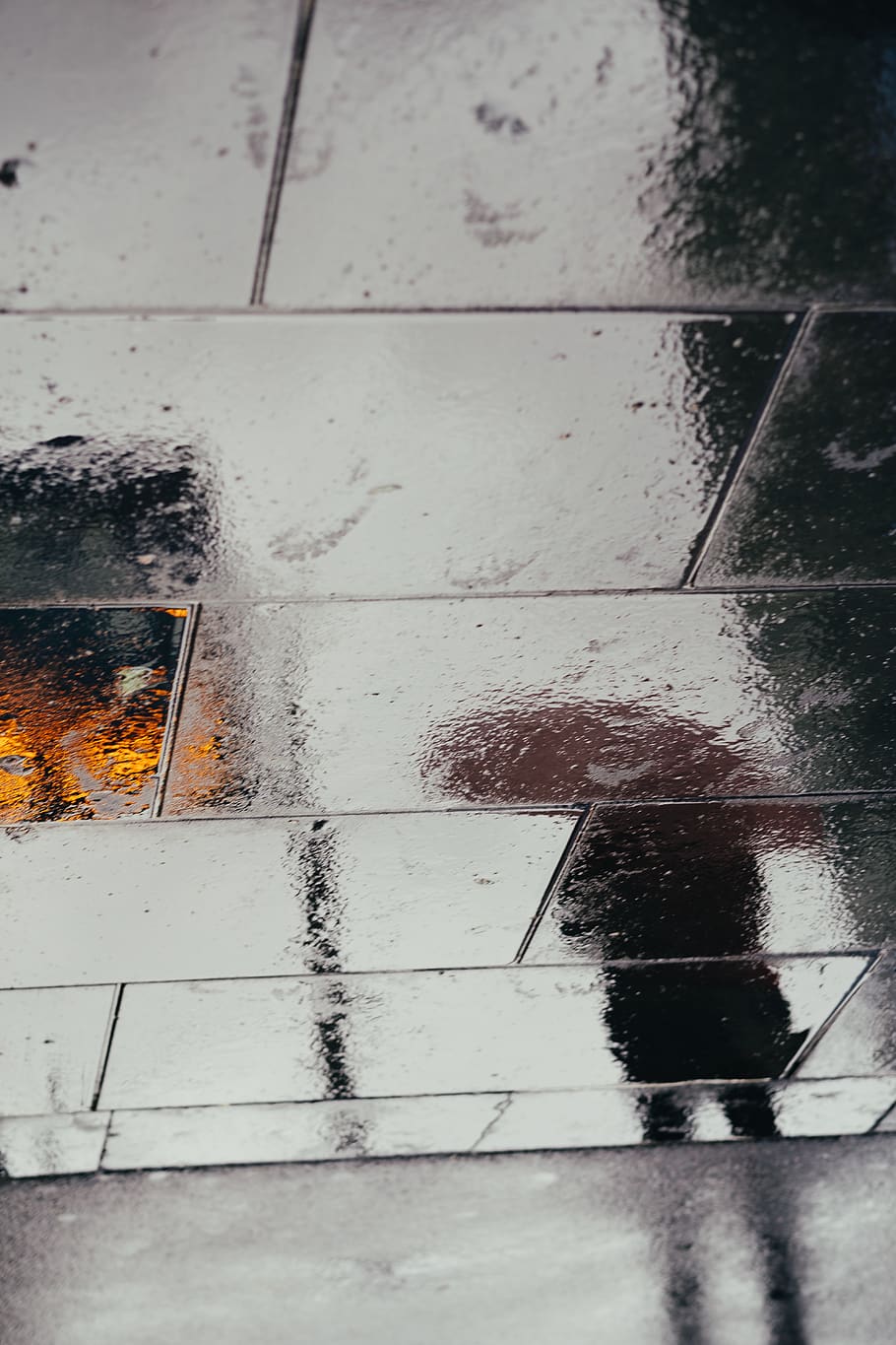 grey concrete brick wall, wet, sign, day, water, no people, burning HD wallpaper
