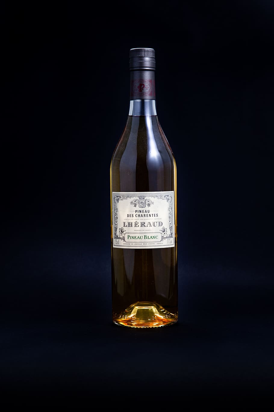 wine bottle, alcohol, refreshment, drink, container, food and drink HD wallpaper