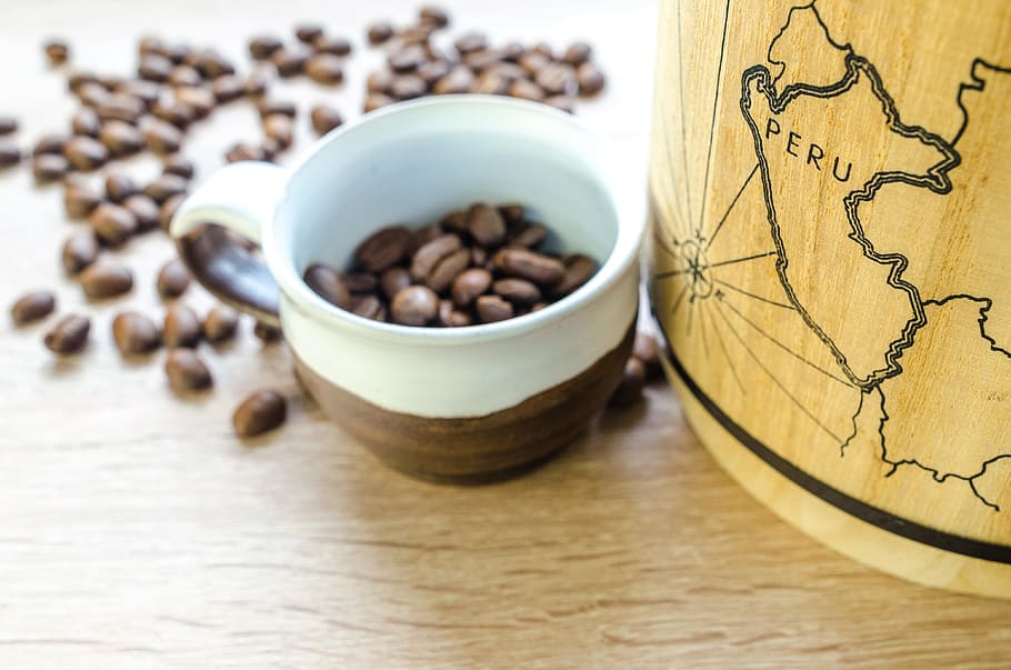 Round White and Brown Mug With Coffee Beans, aroma, aromatic HD wallpaper