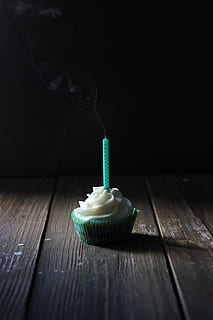 cupcake with candle on top, food, creme, icing, dessert, cream HD wallpaper