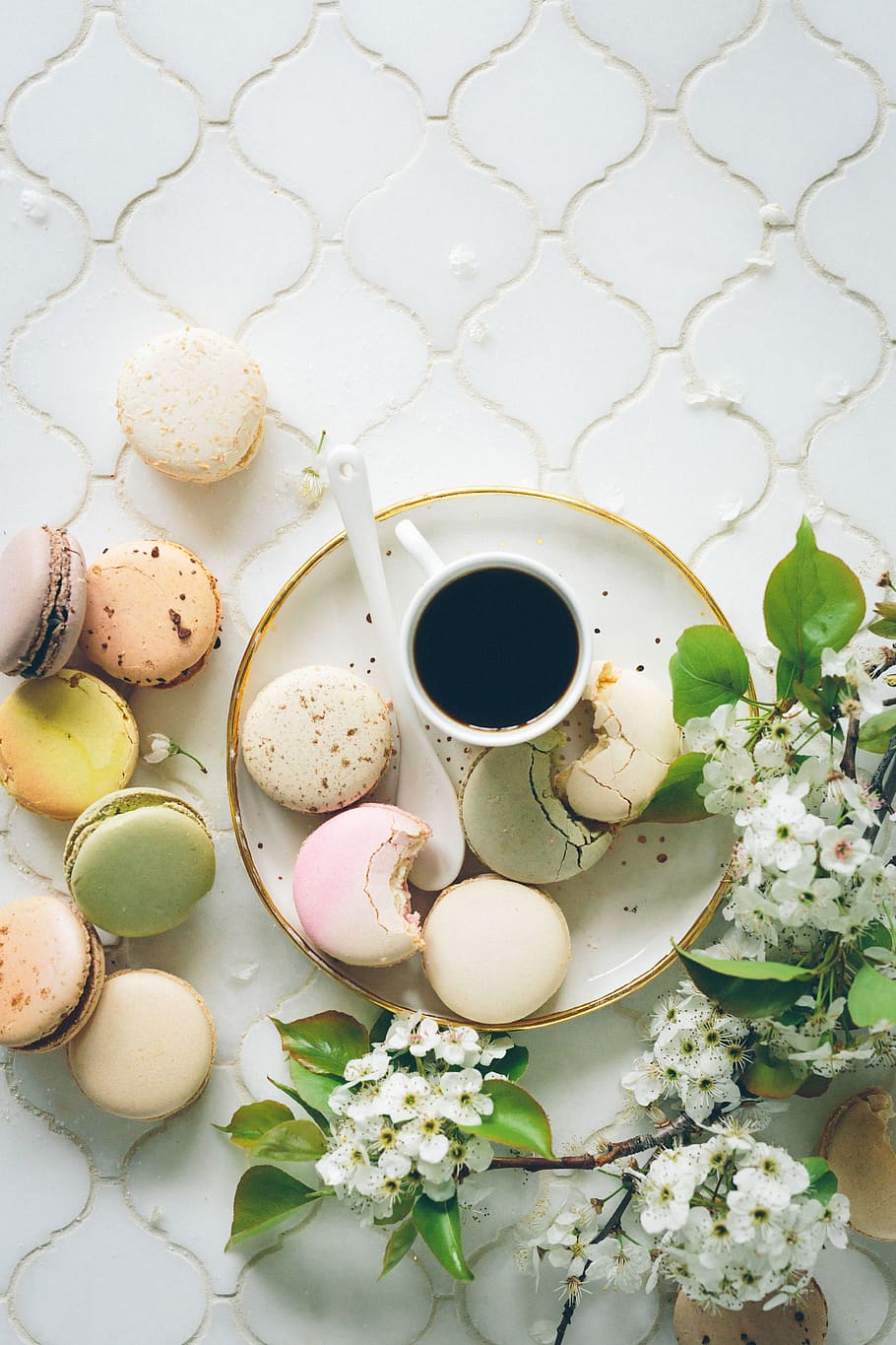 pastry, colorful, bake, cookie, table, food, dessert, delicious HD wallpaper