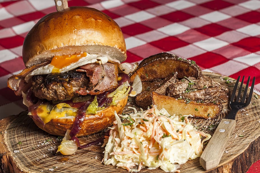 Meat Burger With Coleslaw on Side and Brown Handled Fork, beef HD wallpaper