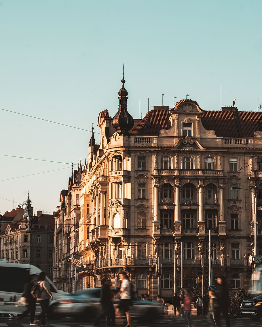 brown concrete building, urban, city, human, person, metropolis HD wallpaper