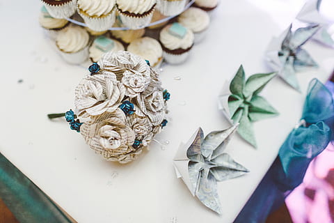 origami decors on white table surface, cake, food, dessert, icing HD wallpaper