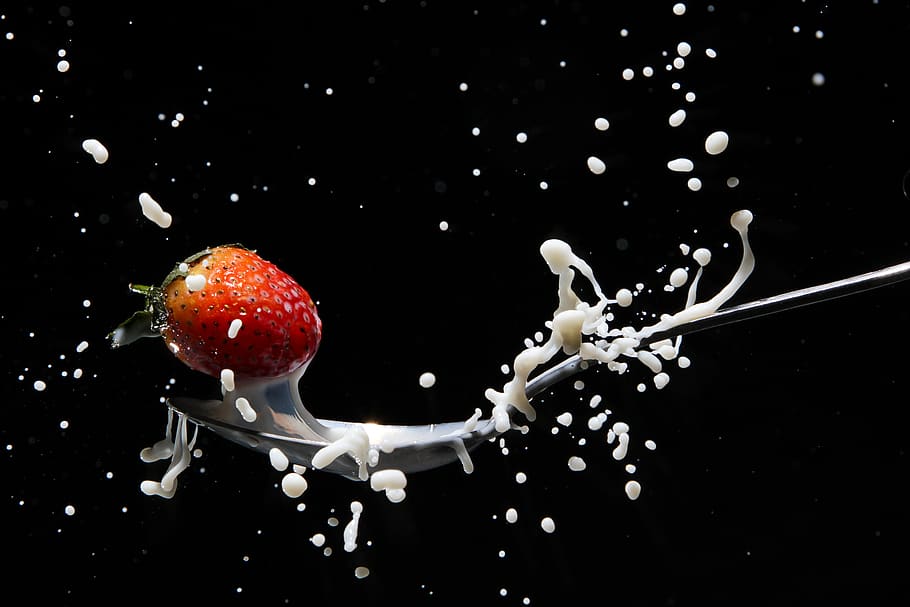 Close-Up Photography of Strawberry on Spoon, drop, droplets, drops HD wallpaper