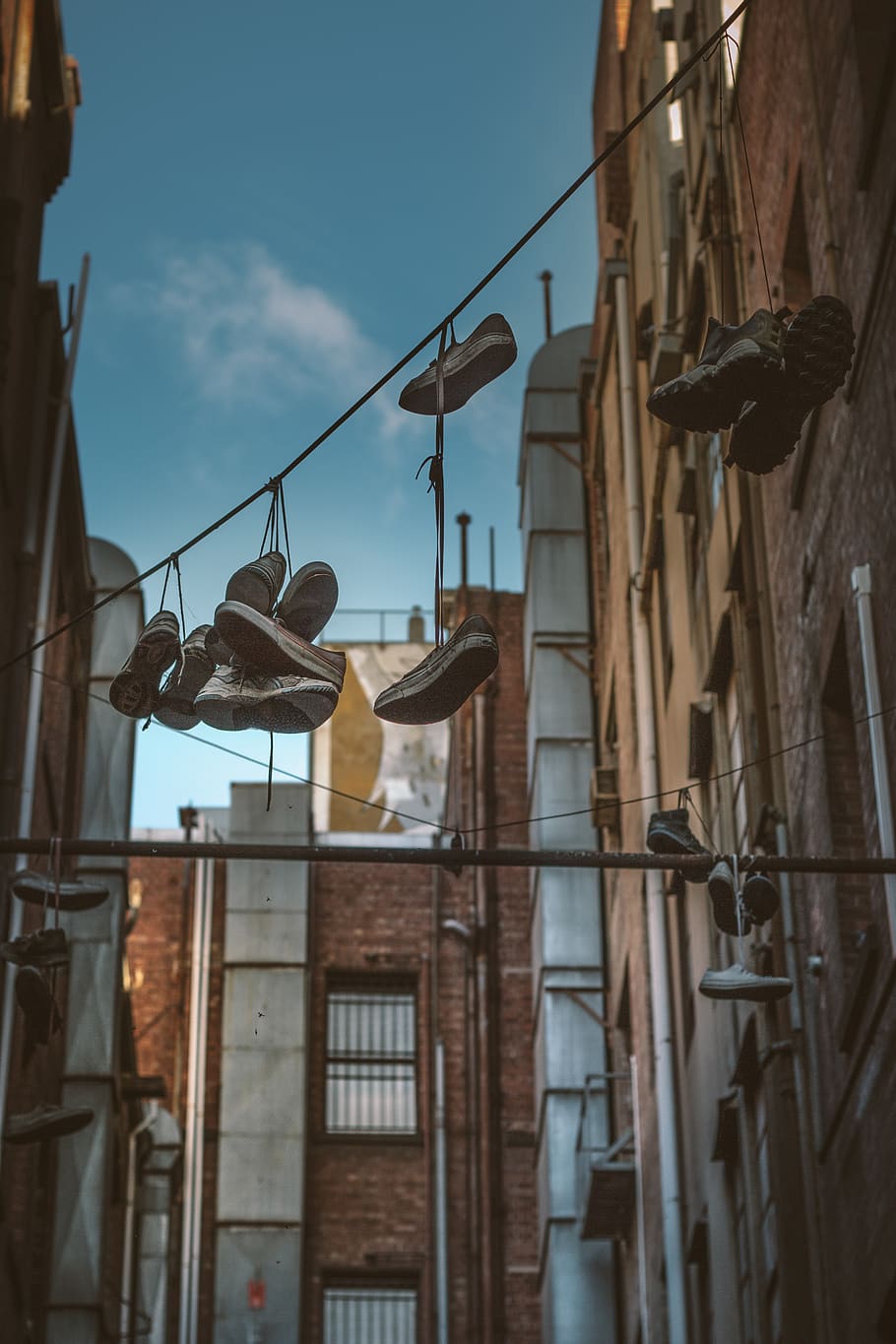 melbourne, laneway, australia, shoes, buildings, city, grunge HD wallpaper