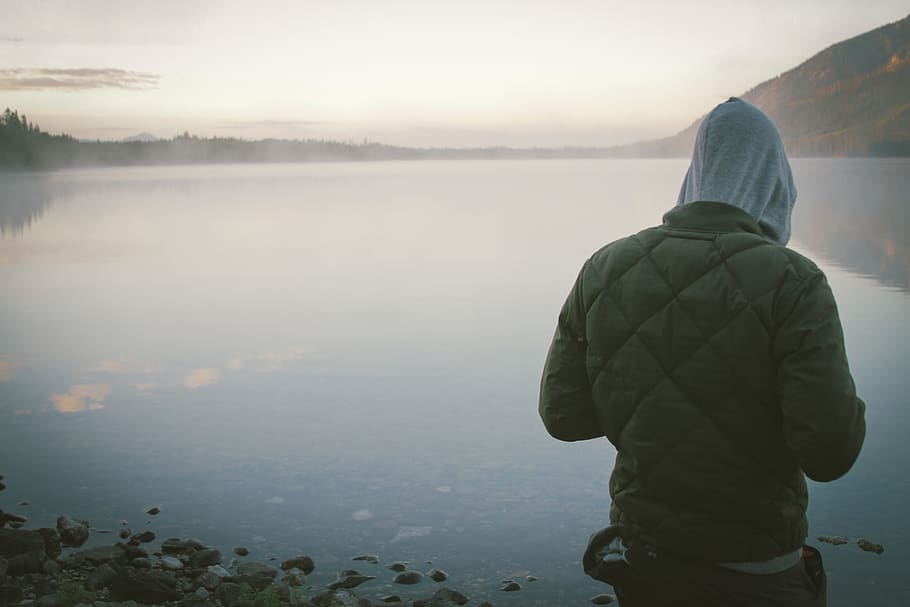 lake, water, guy, man, hoodie, jacket, mountains, landscape HD wallpaper