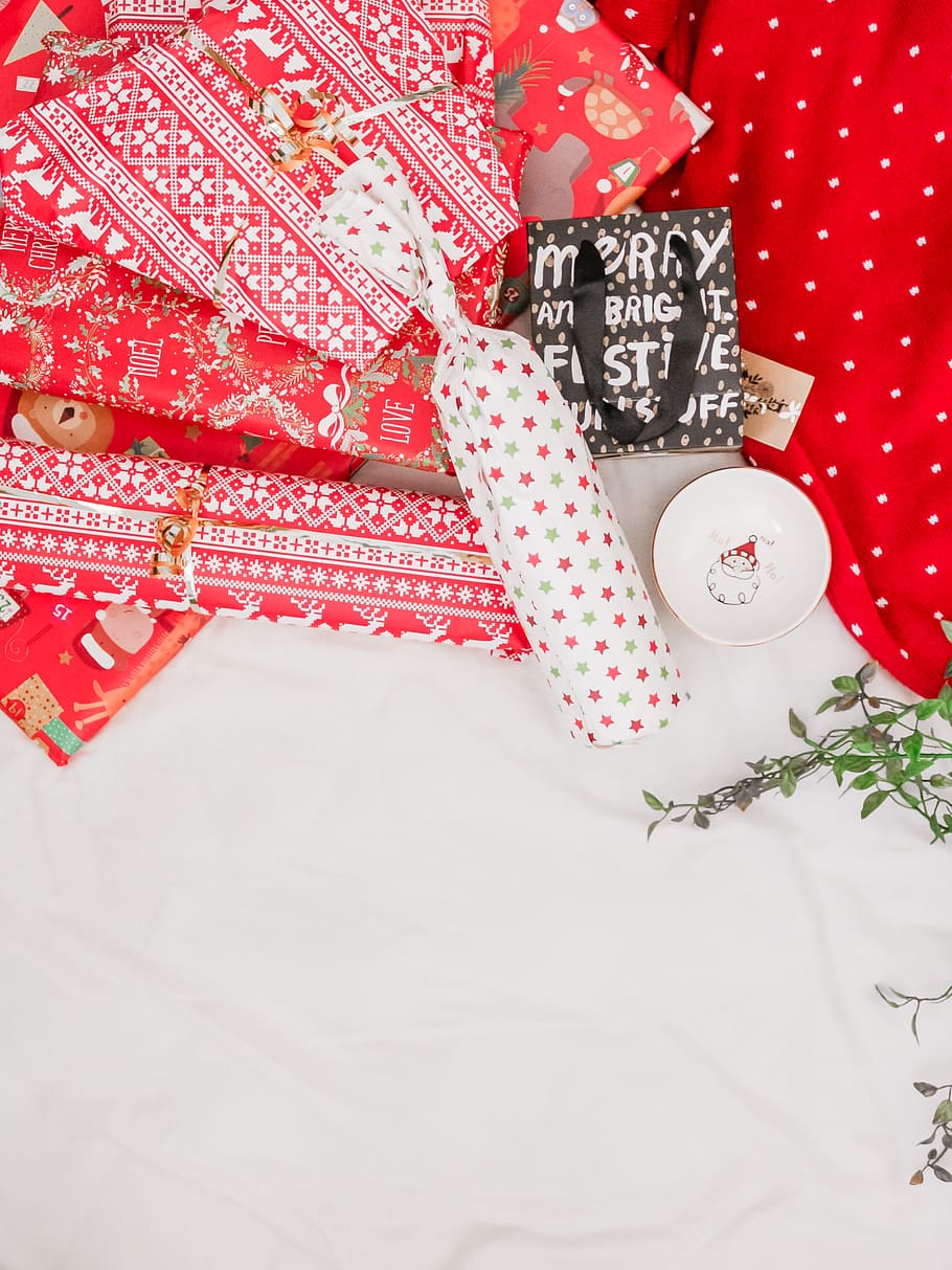 red gift wrapped presents, pattern, celebration, indoors, high angle view HD wallpaper