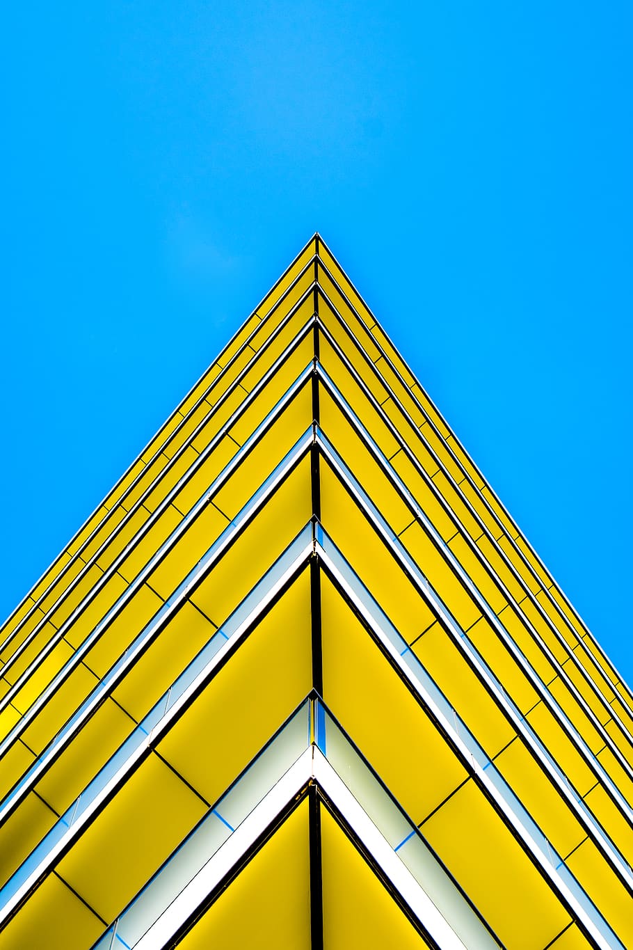 triangular yellow, white, and black artwork, triangle, london HD wallpaper